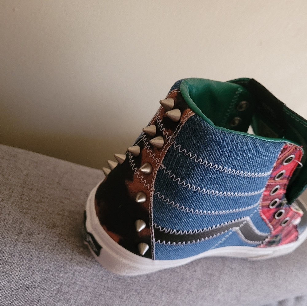 NEW Vans SK-8 Hi Tartan Daze sneakers in blue/red, Men US 6.5, Women US 8.0